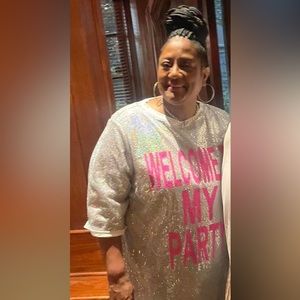 Glitter pink and white shirt that can be worn as a dress too